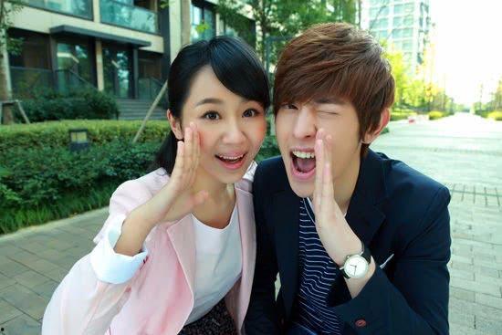 圈内人爆料邓伦喜欢杨紫,圈内人爆料甜蜜互动引热议